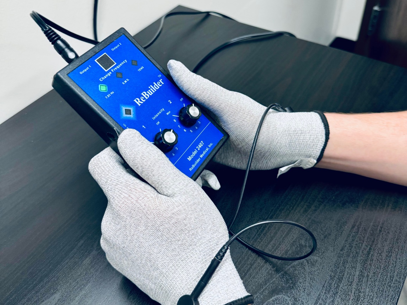 The ReBuilder unit with conductive gloves